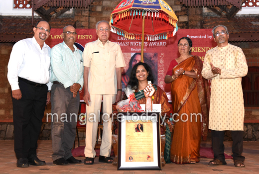 lawrence pinto award to vidya dinker